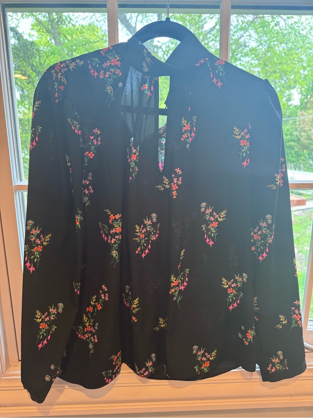 1 State black floral mock neck keyhole blouse